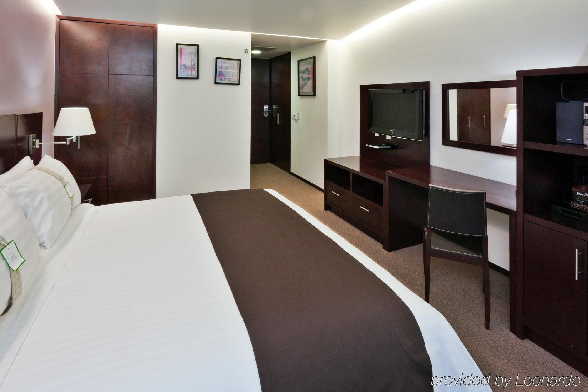 Holiday Inn Hotel & Suites Mexico Medica Sur, An Ihg Hotel Exterior photo