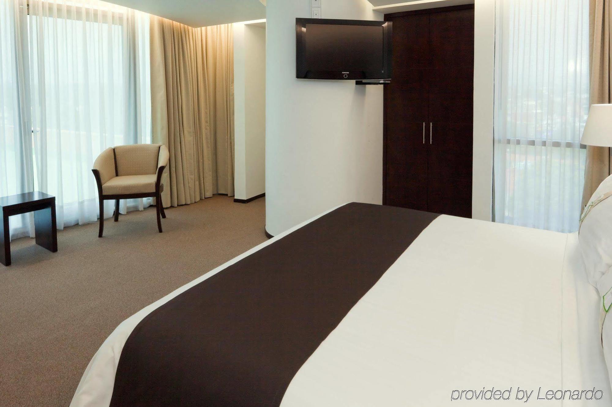 Holiday Inn Hotel & Suites Mexico Medica Sur, An Ihg Hotel Exterior photo