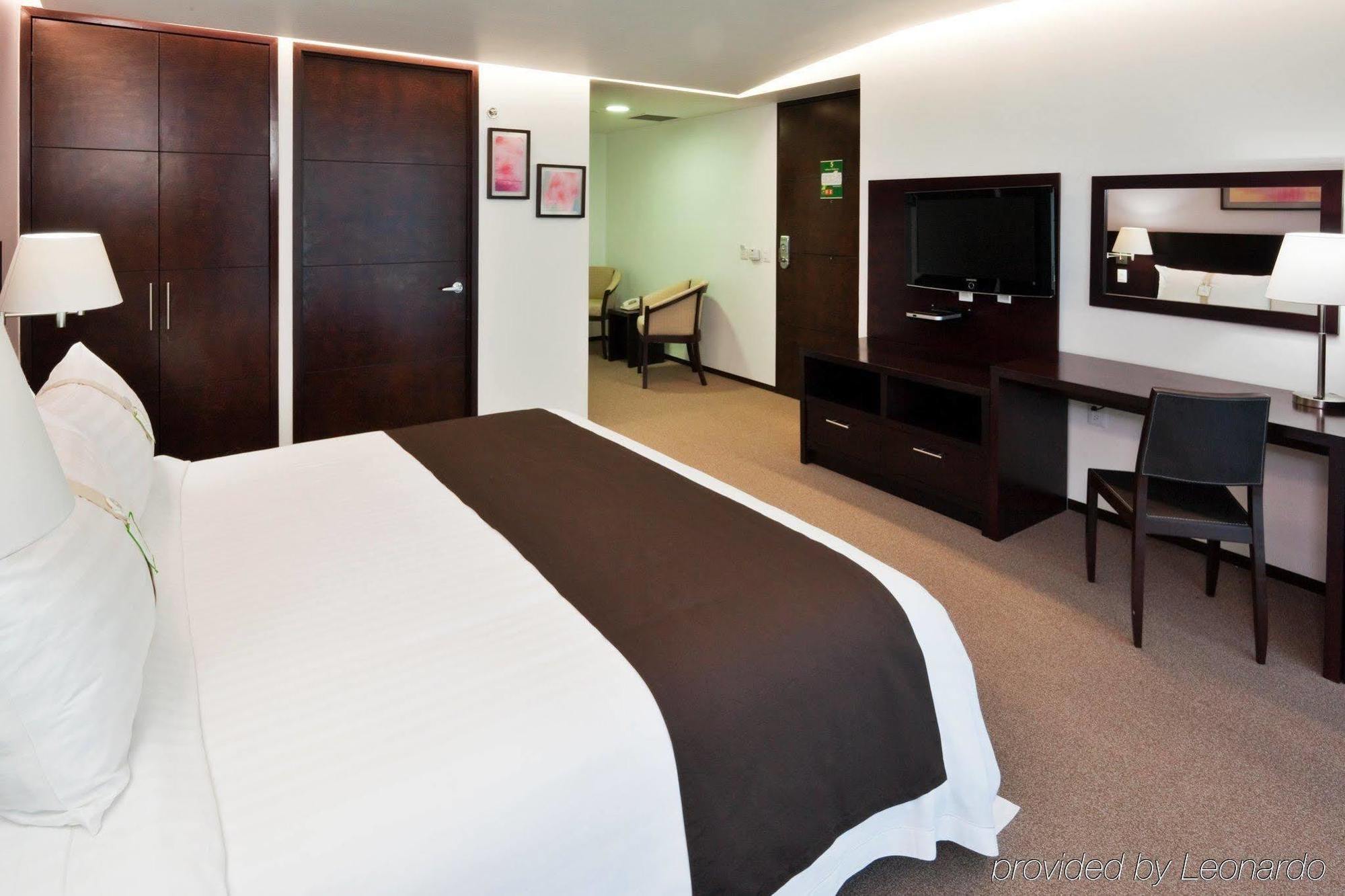 Holiday Inn Hotel & Suites Mexico Medica Sur, An Ihg Hotel Exterior photo